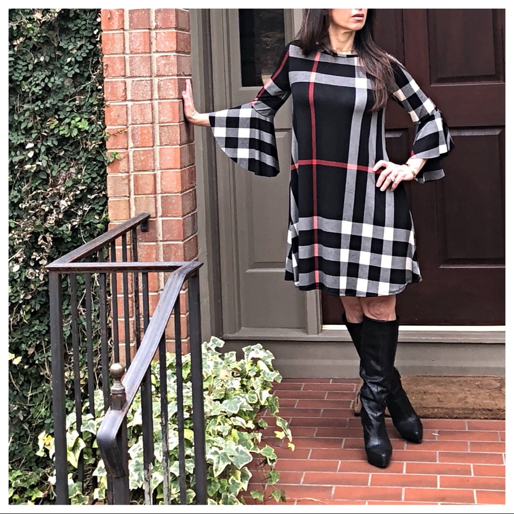 ✨LAST ONE✨Bell sleeves plaid pocket swing dress - Picture 6 of 8